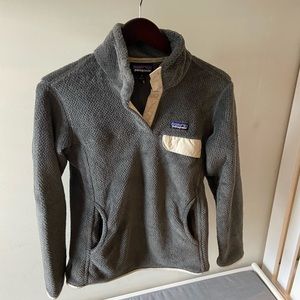 Patagonia size Medium Re-Tool Snap-T Fleece Pullover